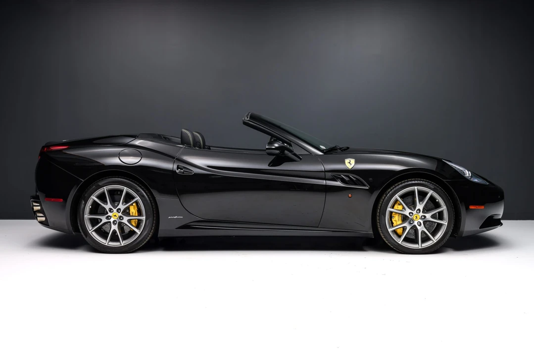 2013 Ferrari California - Image 27 of 31