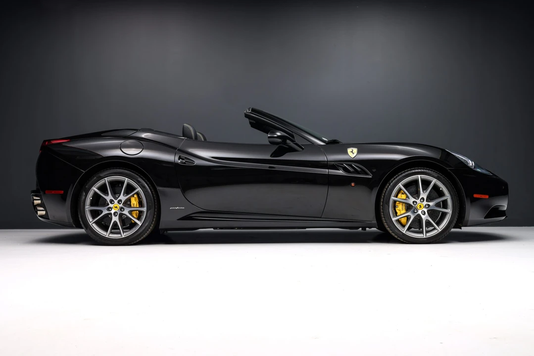 2013 Ferrari California - Image 28 of 31