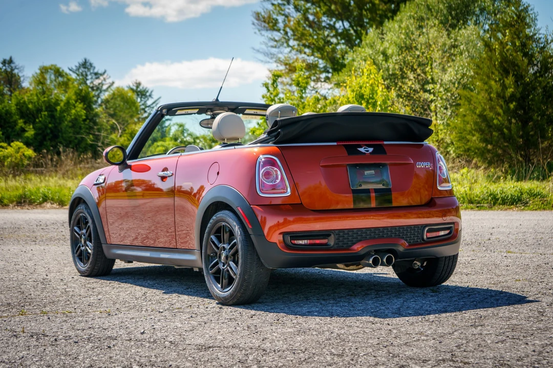 2013 Mini Mini 2nd Gen - Image 24 of 31