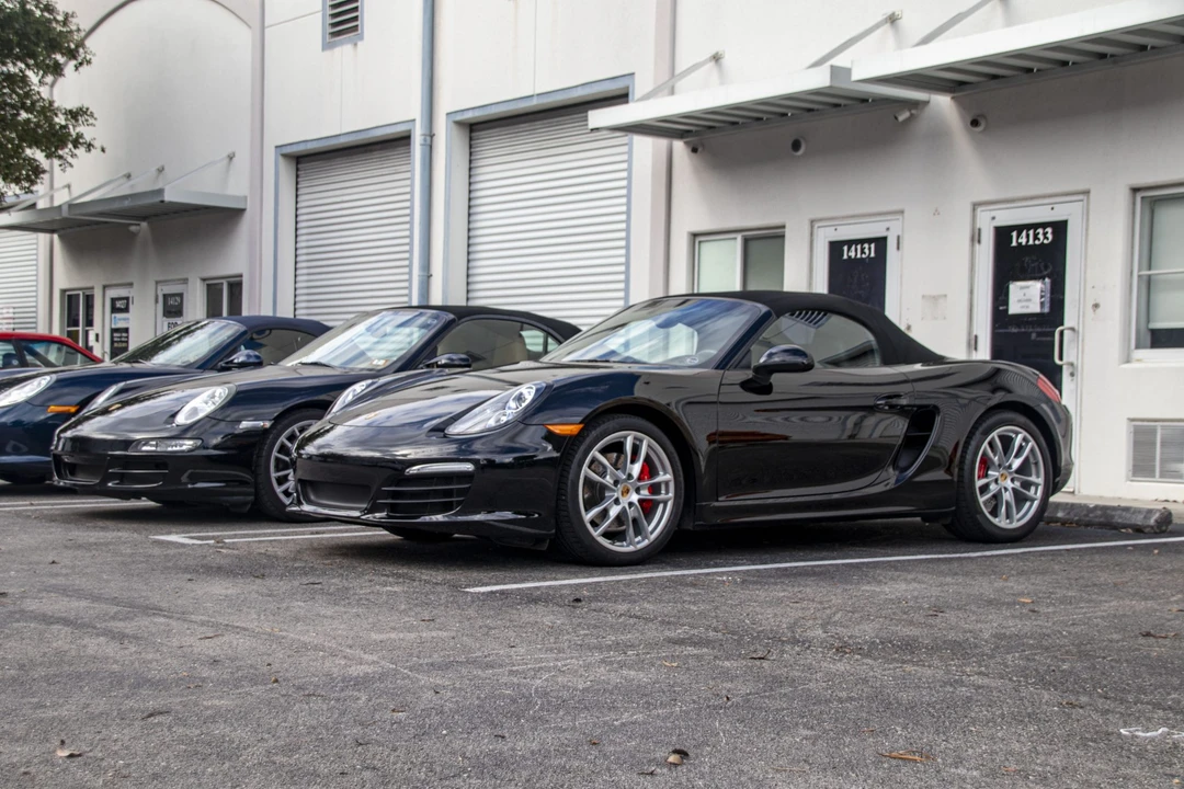 2013 Porsche 981 Boxster S - Image 2 of 31
