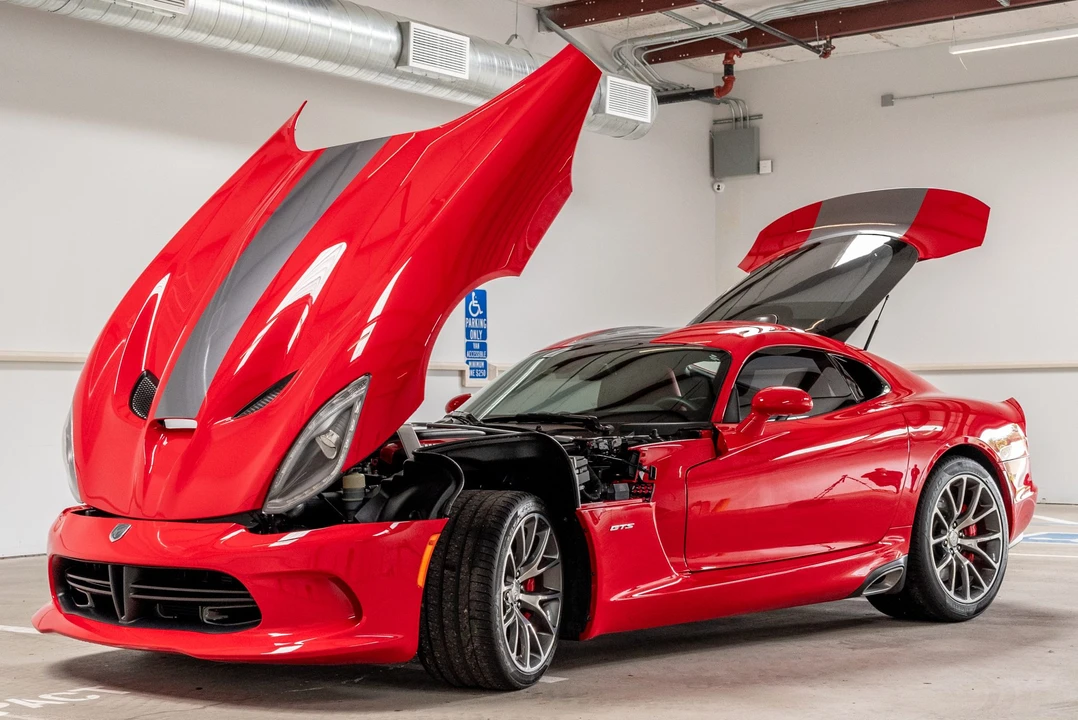 2013 Dodge Viper 5th Gen - Image 16 of 31
