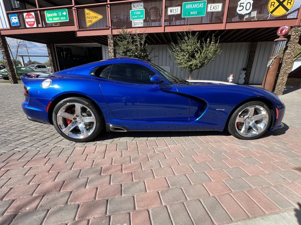 2013 Dodge Viper 5th Gen - Image 9 of 31