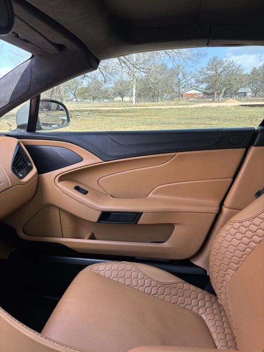 2014 Aston Martin Vanquish 2nd Gen - Image 27 of 31