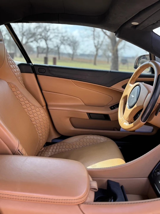 2014 Aston Martin Vanquish 2nd Gen - Image 21 of 31