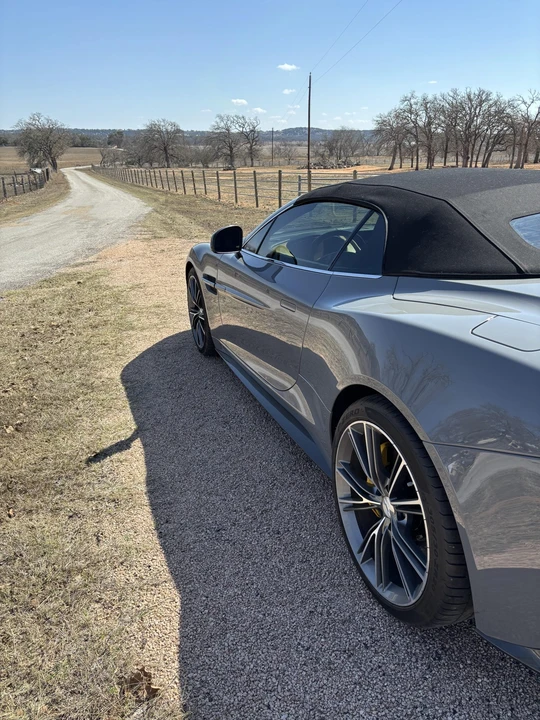 2014 Aston Martin Vanquish 2nd Gen - Image 13 of 31