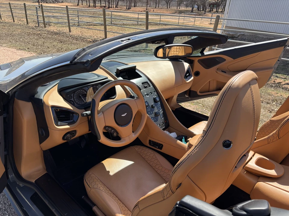 2014 Aston Martin Vanquish 2nd Gen - Image 19 of 31
