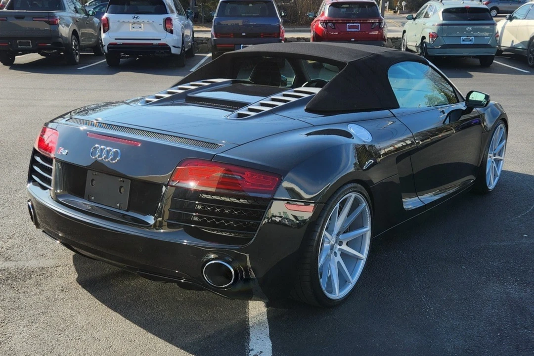 2014 Audi 42 R8 - Image 20 of 31