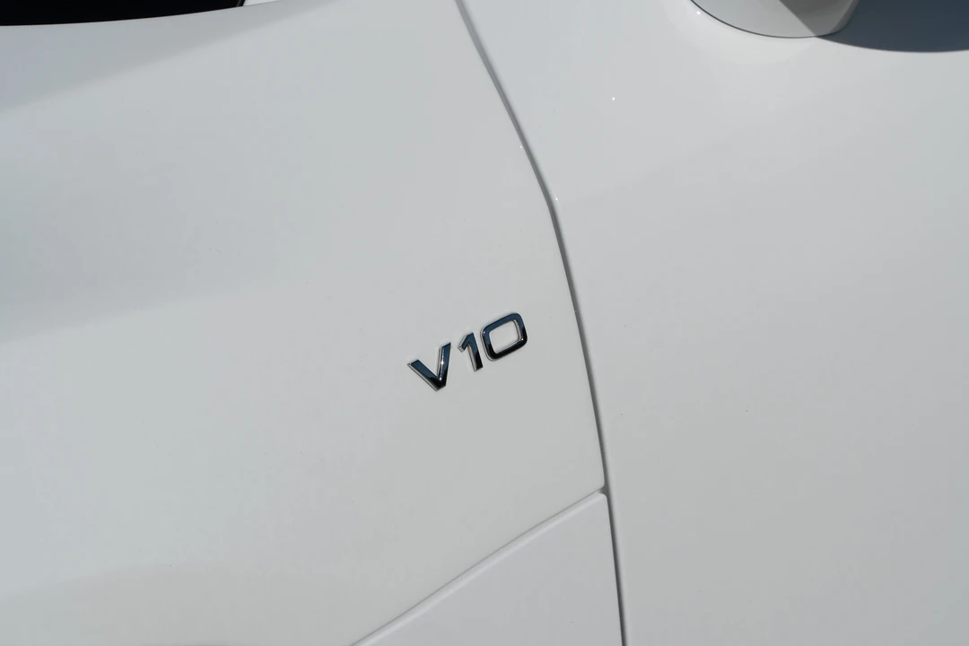 2014 Audi 42 R8 - Image 22 of 31