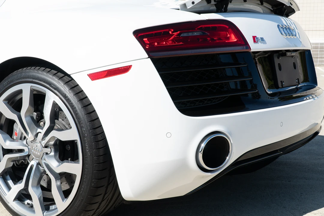 2014 Audi 42 R8 - Image 18 of 31