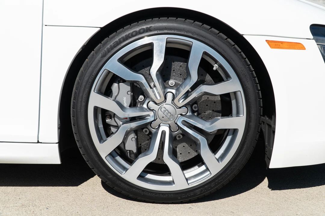 2014 Audi 42 R8 - Image 31 of 31