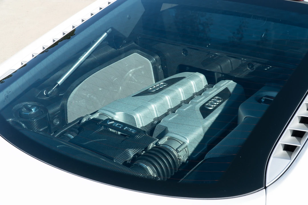 2014 Audi 42 R8 - Image 20 of 31