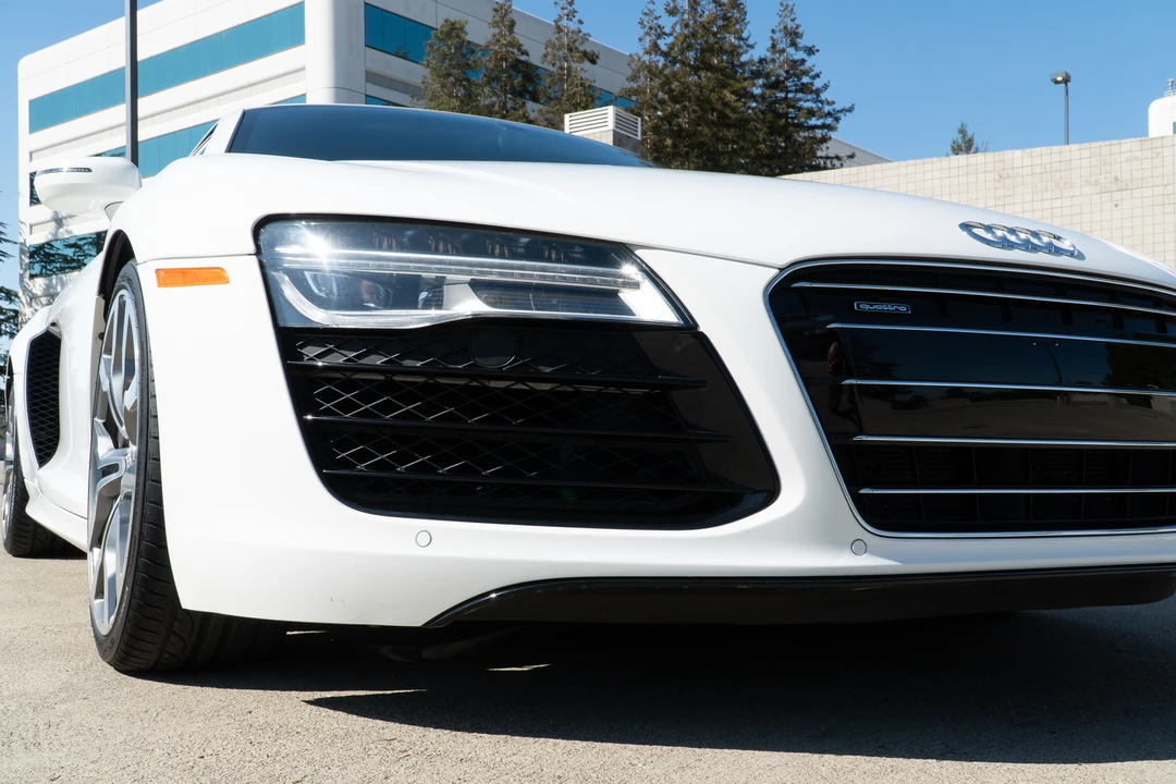 2014 Audi 42 R8 - Image 25 of 31
