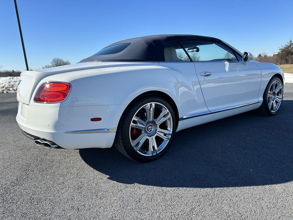 2014 Bentley Continental GTC - Image 26 of 31