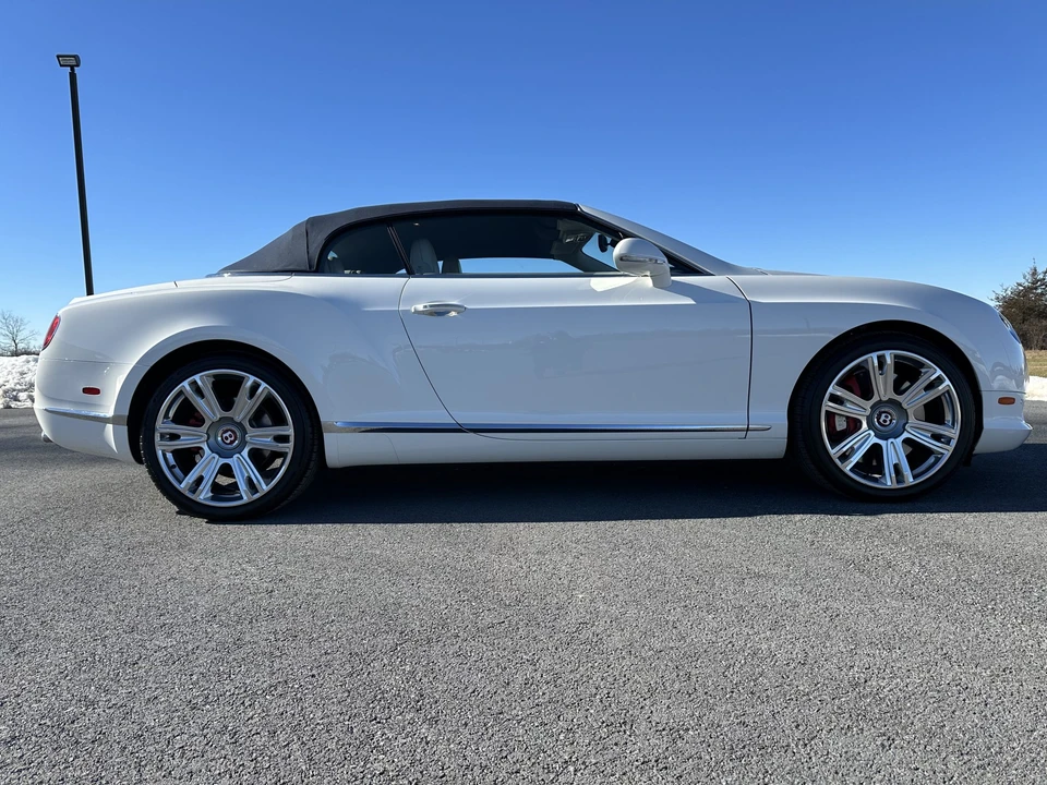 2014 Bentley Continental GTC - Image 25 of 31