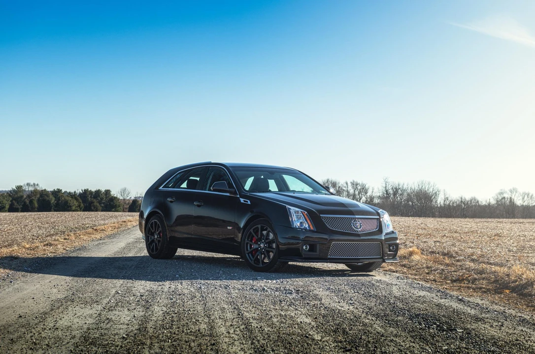 2014 Cadillac CTS-V 2nd Gen - Image 2 of 31