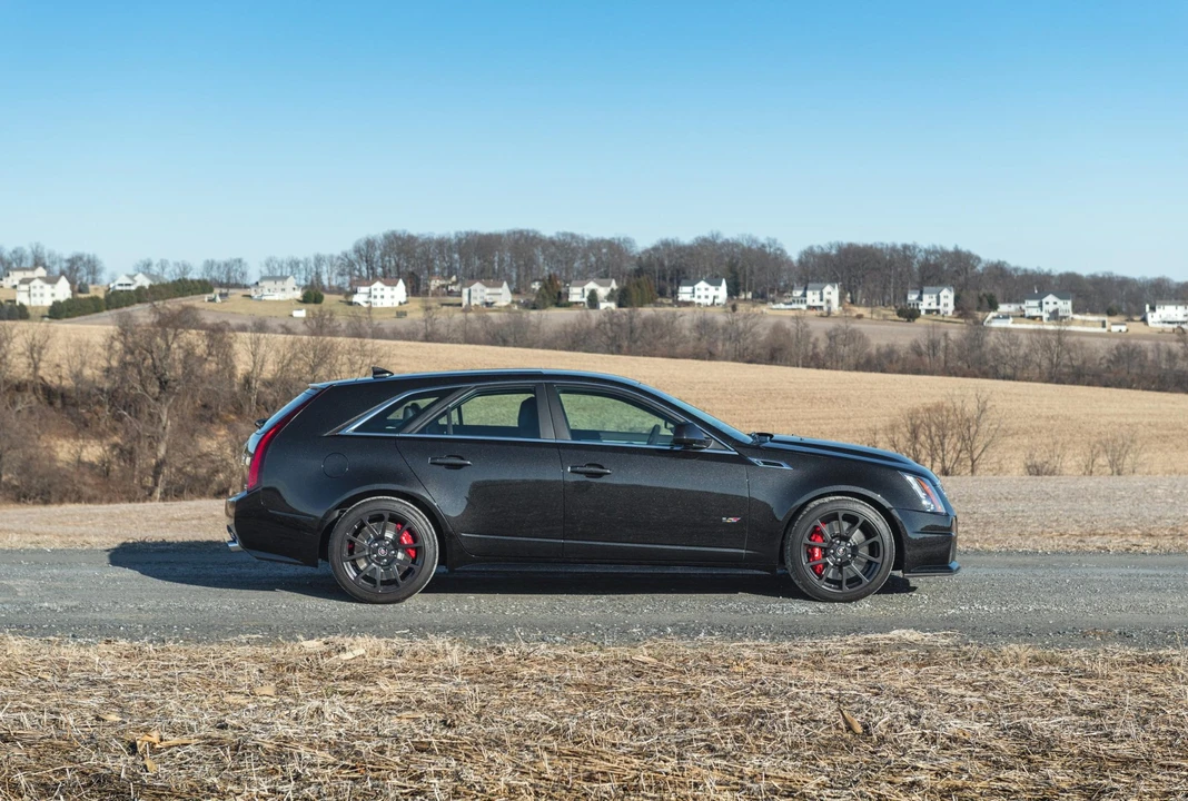 2014 Cadillac CTS-V 2nd Gen - Image 11 of 31