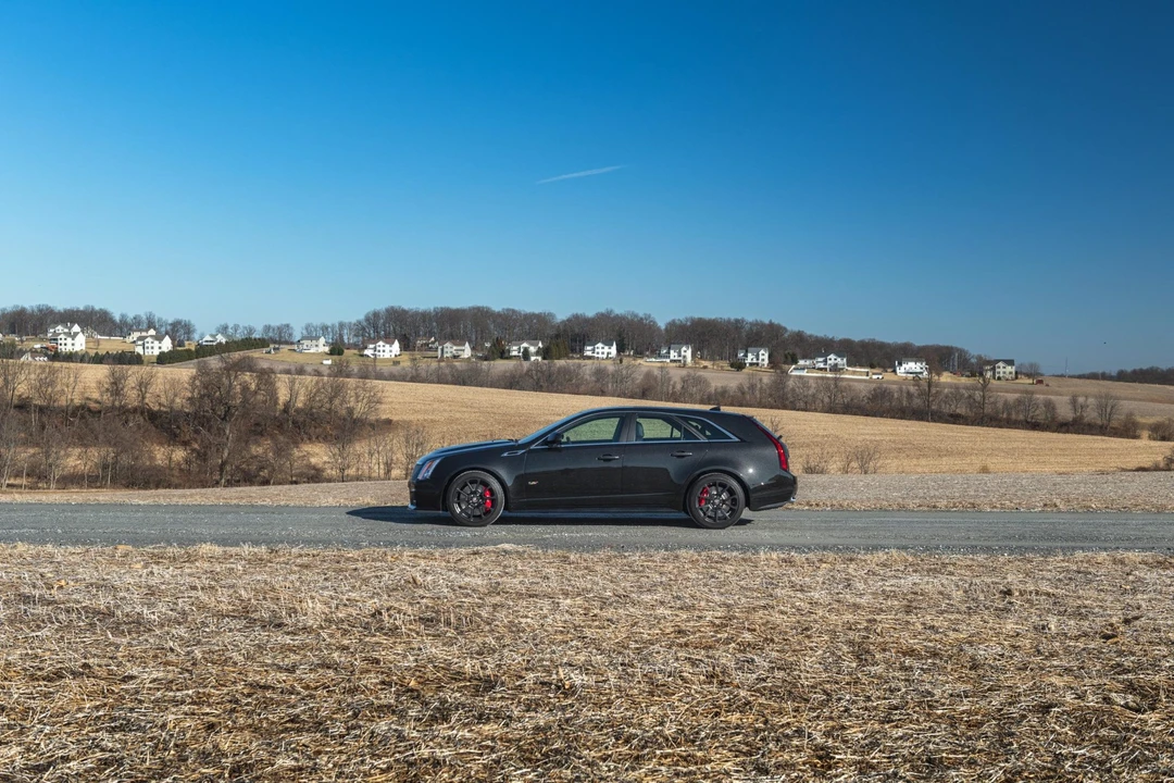 2014 Cadillac CTS-V 2nd Gen - Image 15 of 31