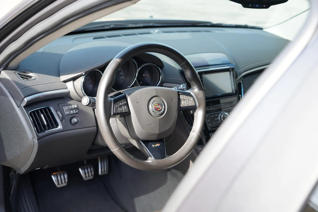 2014 Cadillac CTS-V 2nd Gen - Image 21 of 31