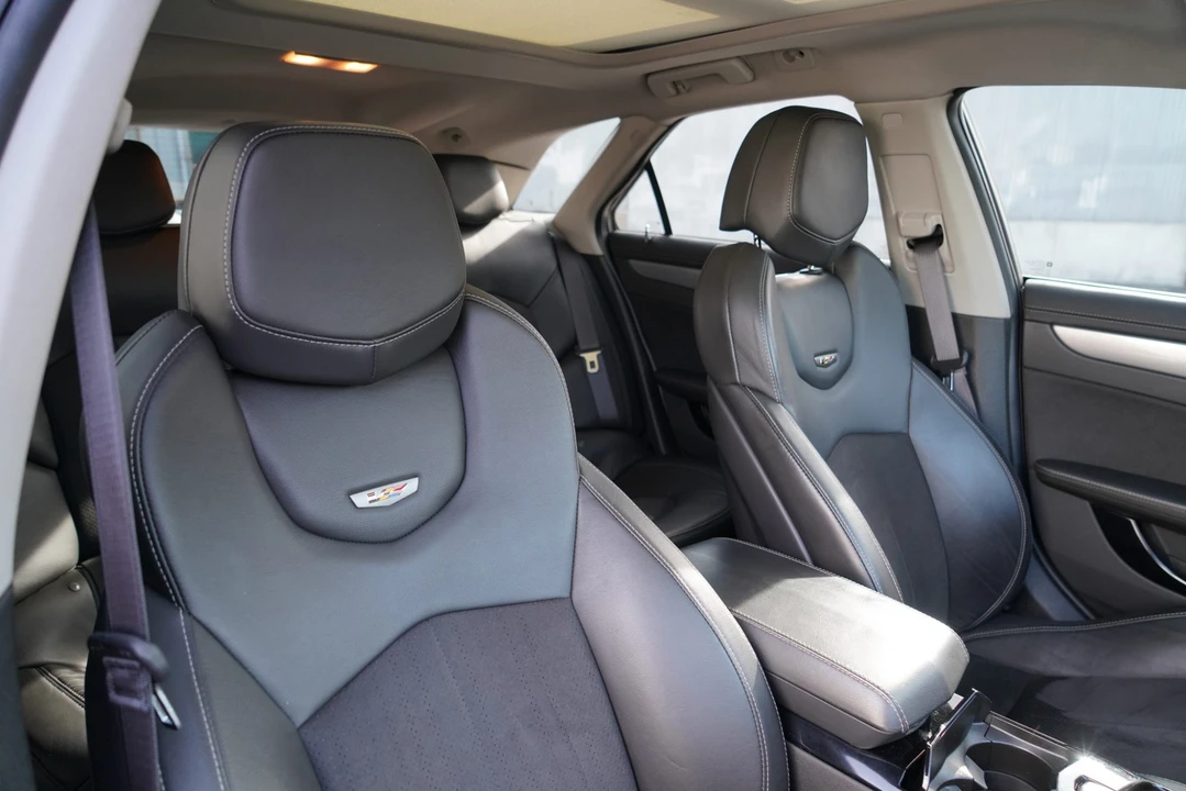 2014 Cadillac CTS-V 2nd Gen - Image 26 of 31