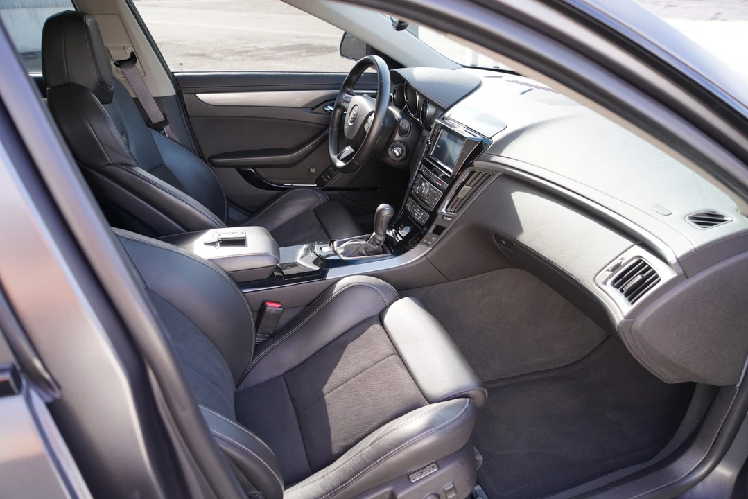 2014 Cadillac CTS-V 2nd Gen - Image 25 of 31