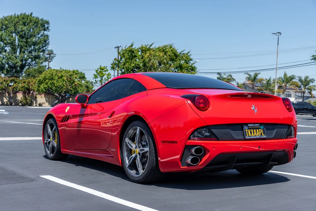 2014 Ferrari California - Image 4 of 31