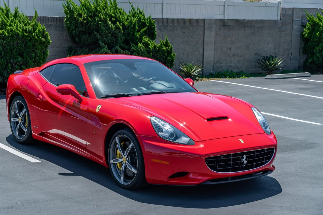 2014 Ferrari California - Image 10 of 31
