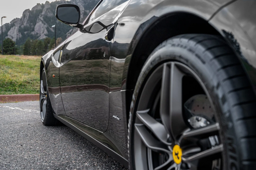 2014 Ferrari FF - Image 23 of 31
