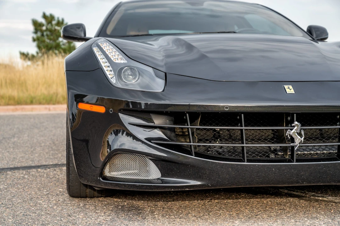 2014 Ferrari FF - Image 15 of 31