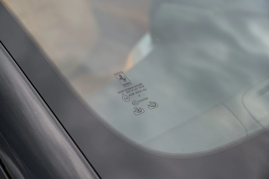 2014 Ferrari FF - Image 28 of 31