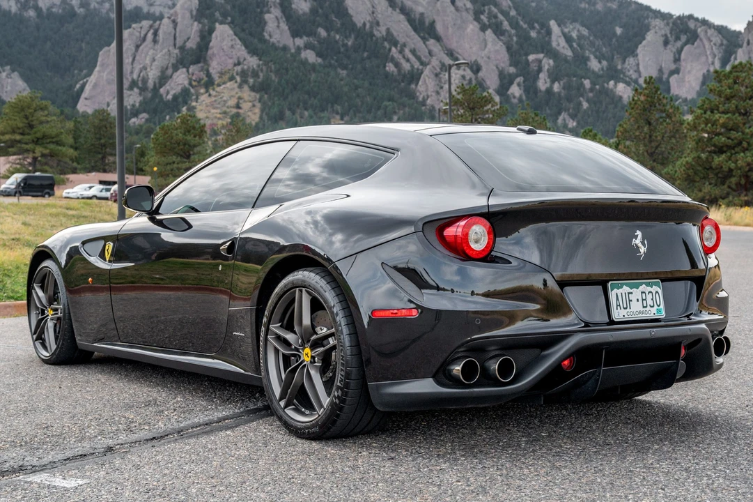2014 Ferrari FF - Image 10 of 31