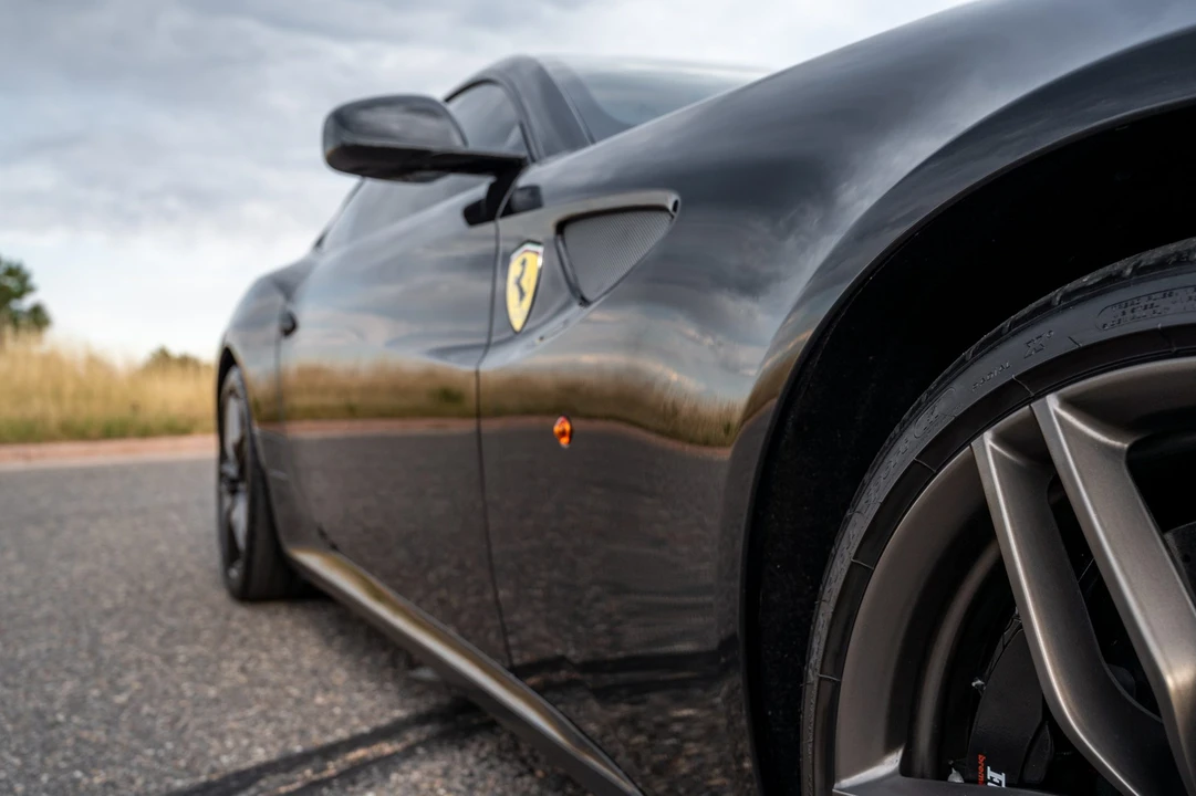 2014 Ferrari FF - Image 17 of 31