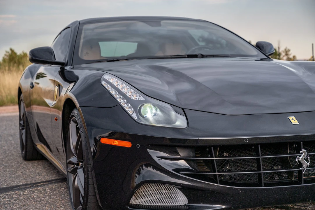 2014 Ferrari FF - Image 16 of 31