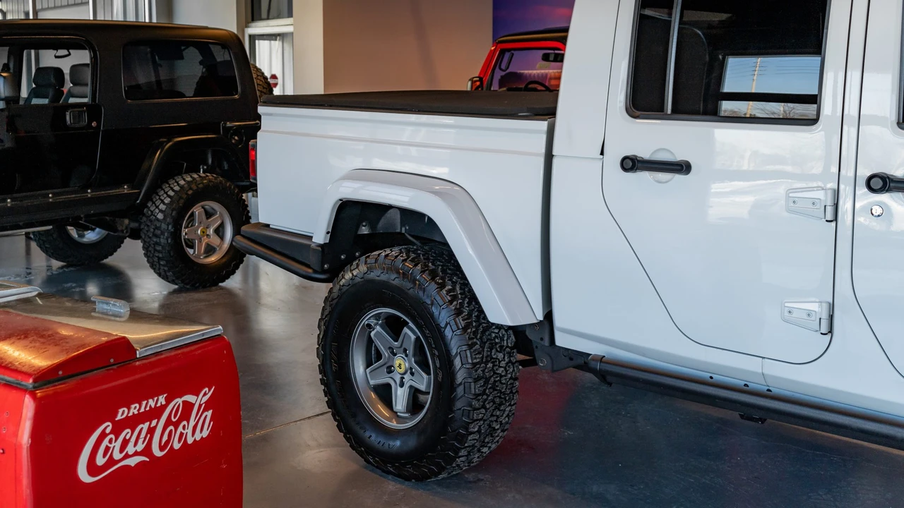 2014 Jeep JK Wrangler - Image 23 of 31
