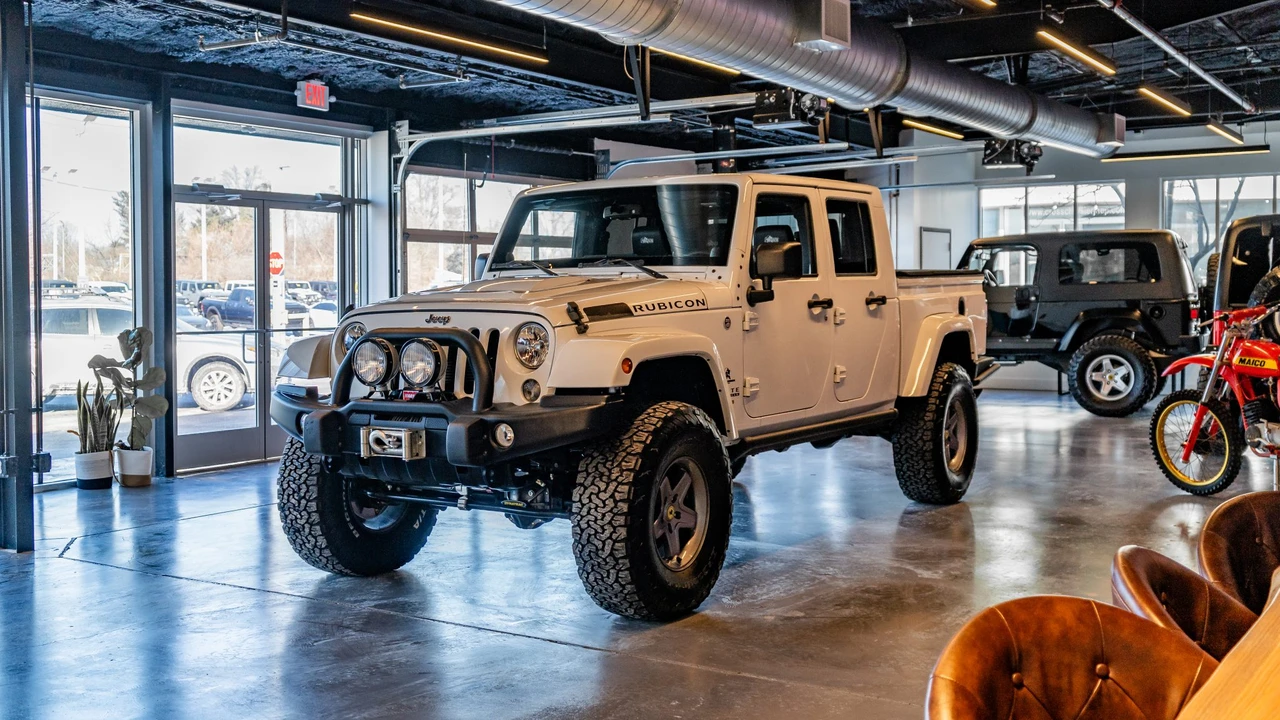 2014 Jeep JK Wrangler - Image 2 of 31