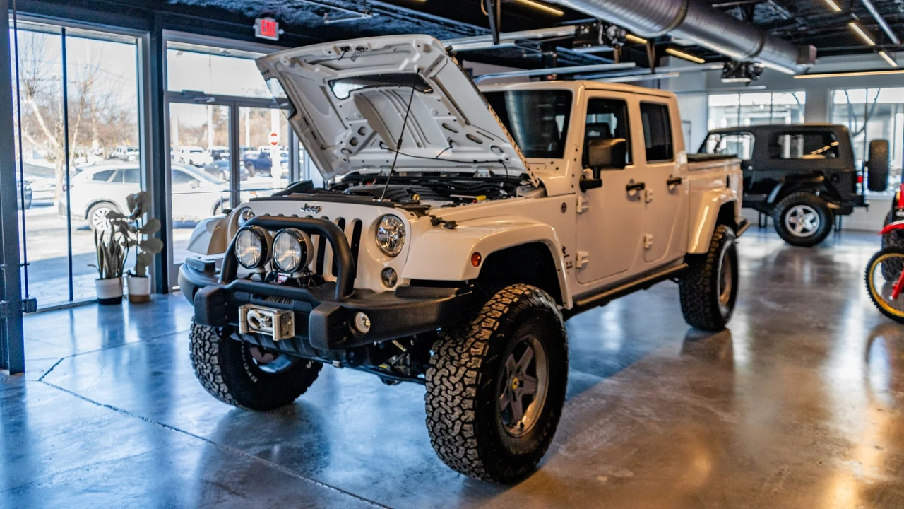 2014 Jeep JK Wrangler - Image 19 of 31