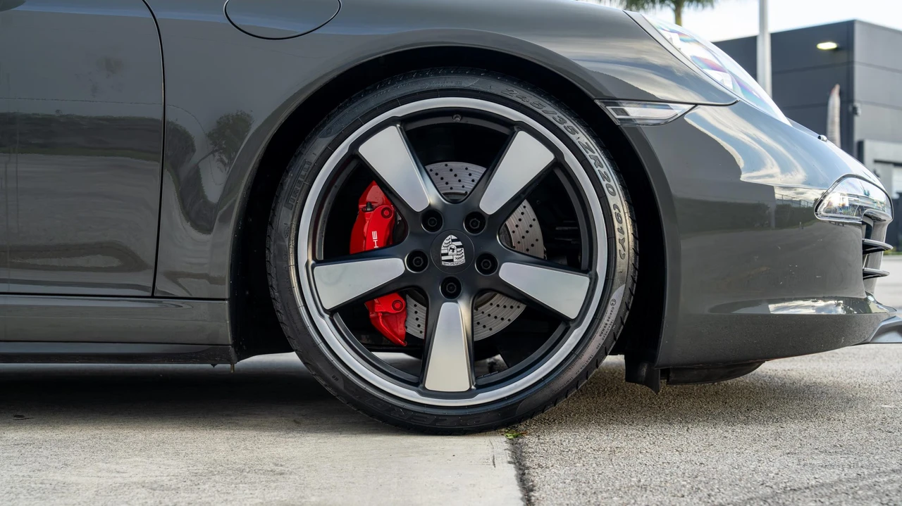 2014 Porsche 991 Carrera S - Image 25 of 31