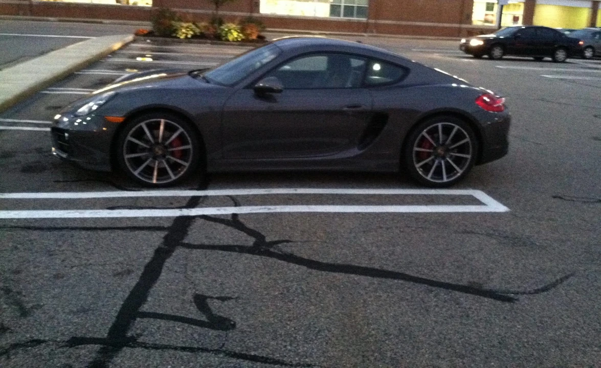 2014 Porsche 981 Cayman S - Image 16 of 31
