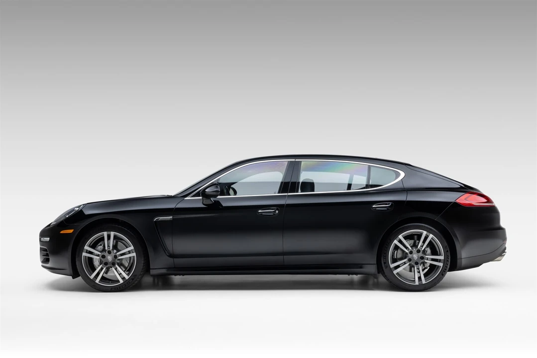 2014 Porsche 970 Panamera 4S - Image 5 of 31