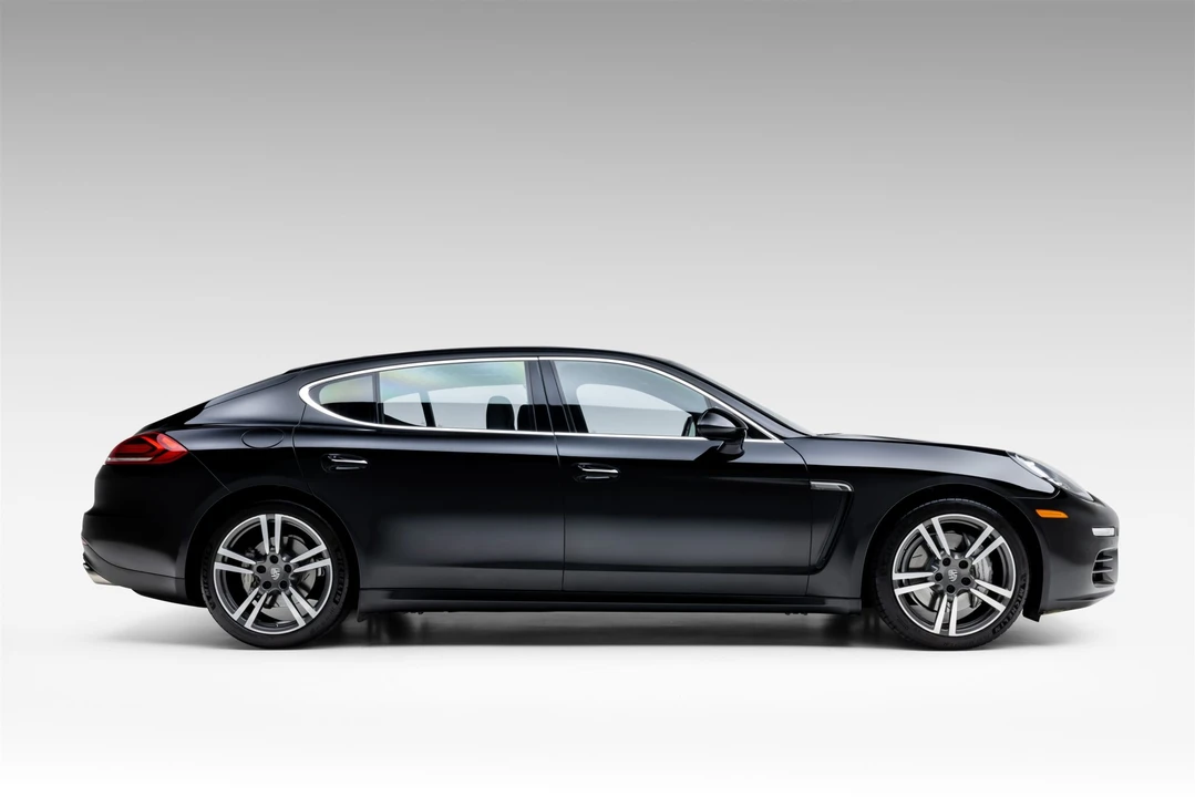 2014 Porsche 970 Panamera 4S - Image 13 of 31