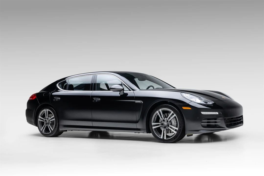 2014 Porsche 970 Panamera 4S - Image 14 of 31