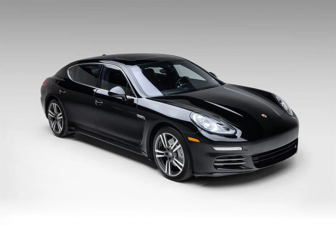 2014 Porsche 970 Panamera 4S - Image 15 of 31