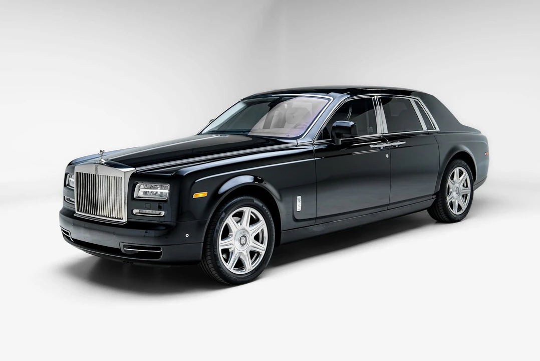 2014 Rolls-Royce Phantom VII - Image 2 of 31