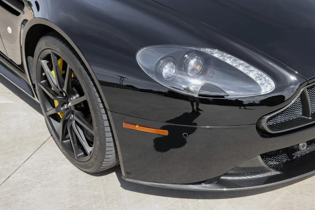 2015 Aston Martin V12 Vantage (2010-2018) - Image 25 of 31