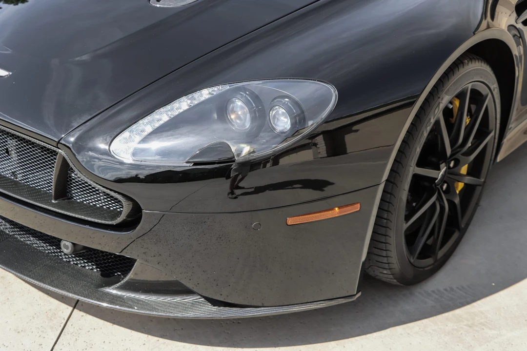2015 Aston Martin V12 Vantage (2010-2018) - Image 26 of 31