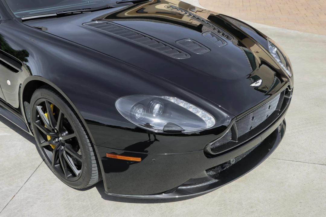 2015 Aston Martin V12 Vantage (2010-2018) - Image 14 of 31