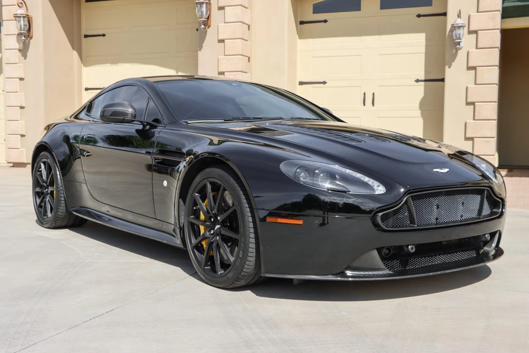 2015 Aston Martin V12 Vantage (2010-2018) - Image 9 of 31