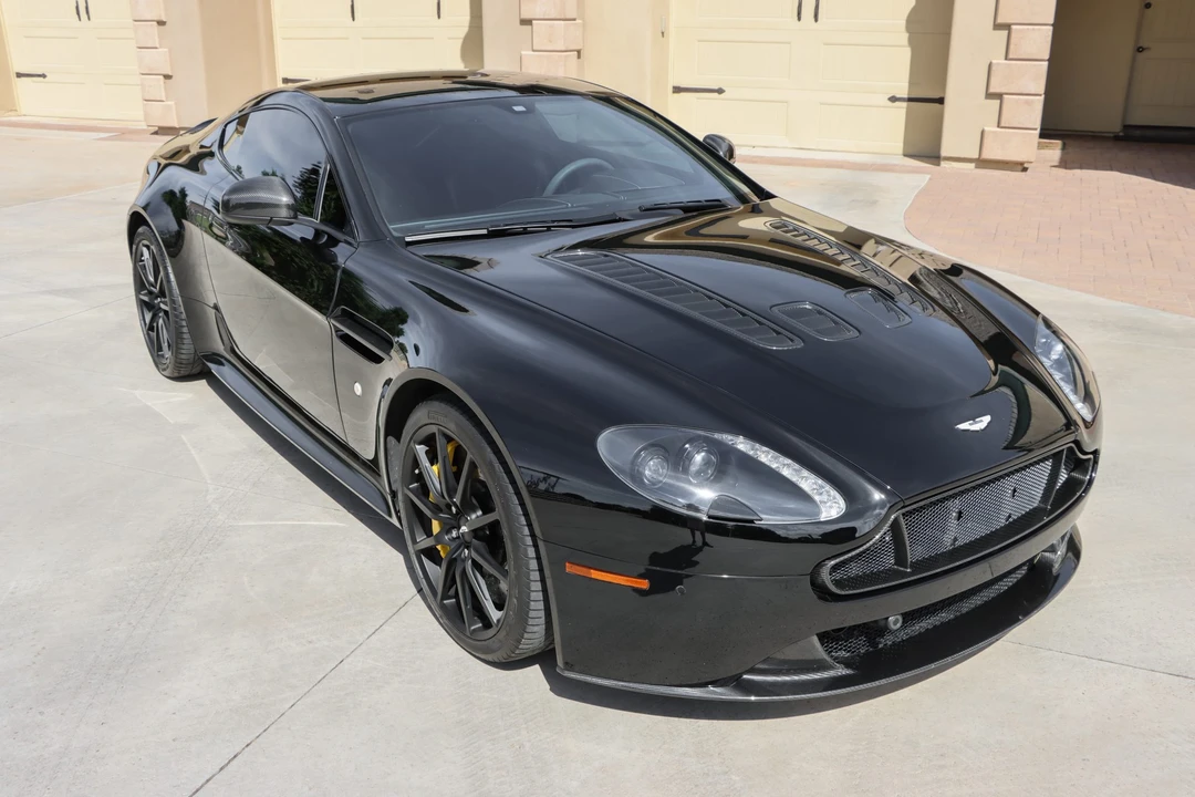 2015 Aston Martin V12 Vantage (2010-2018) - Image 10 of 31