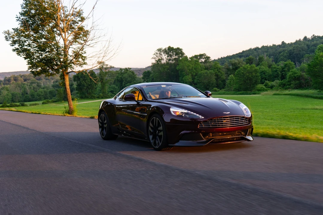2015 Aston Martin Vanquish 2nd Gen - Image 2 of 31
