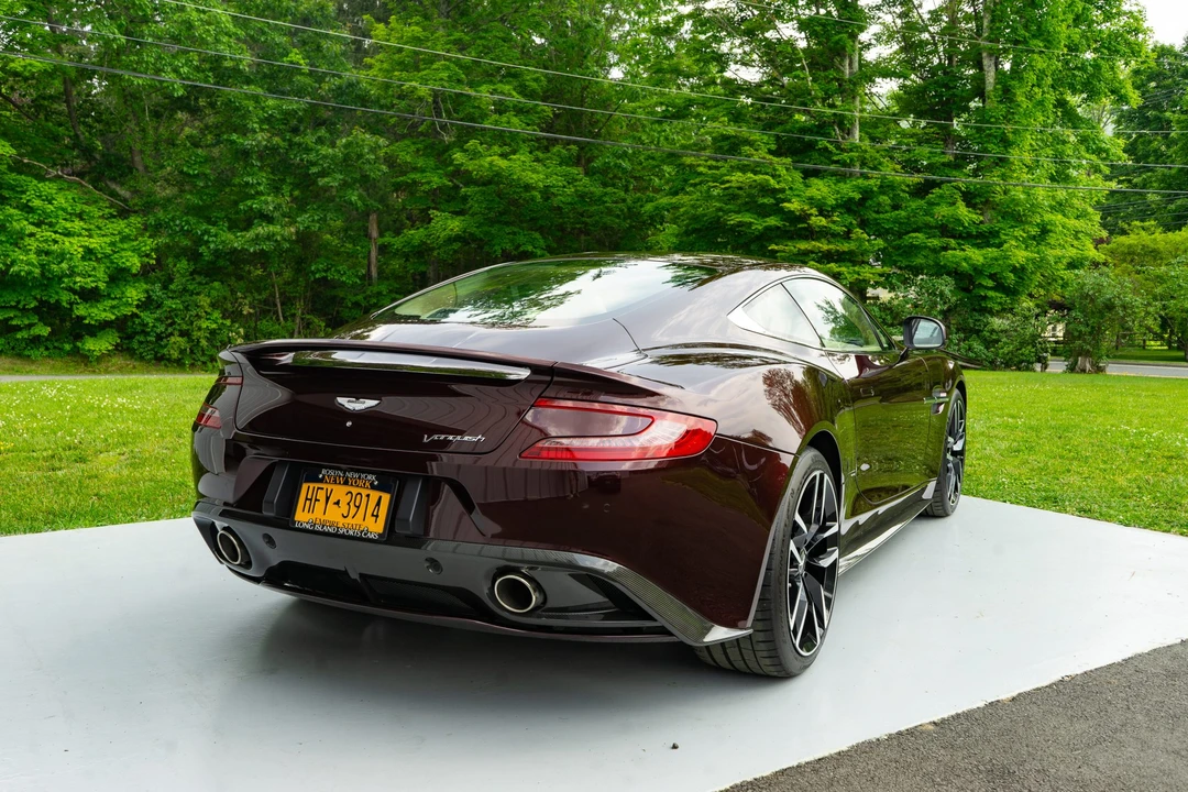 2015 Aston Martin Vanquish 2nd Gen - Image 26 of 31