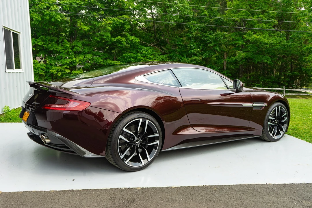2015 Aston Martin Vanquish 2nd Gen - Image 29 of 31